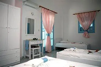 Althaia Hotel Perivolos (Santorini)